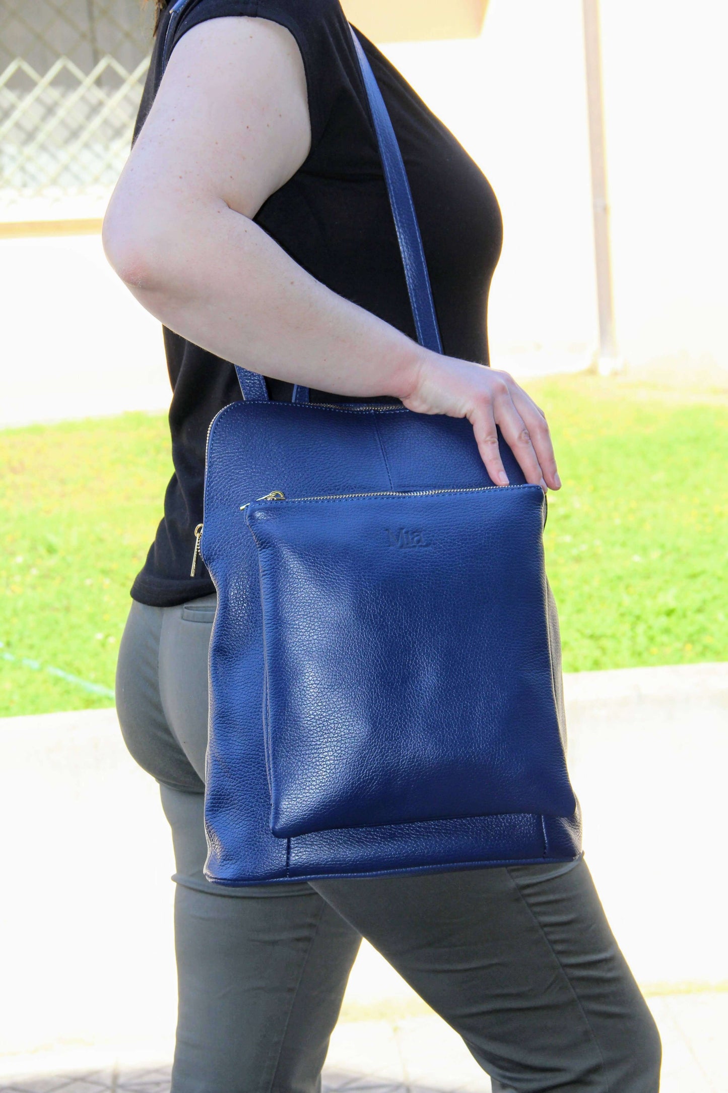 SARAH - Large Convertible Backpack Purse, Genuine Italian Leather, 4 in 1 Design - Ideal For Work & Travel